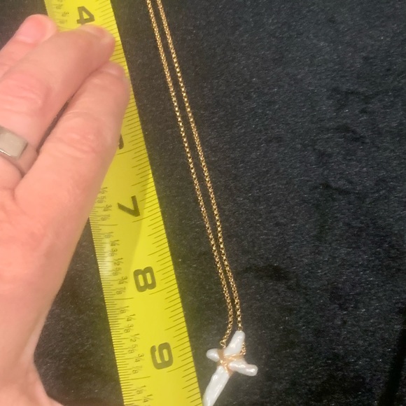 Cross Chain - Picture 2 of 3